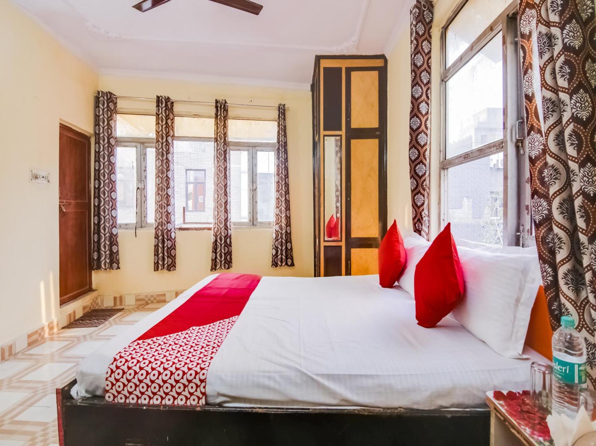 Hotel O Smart View Új-Delhi Kültér fotó