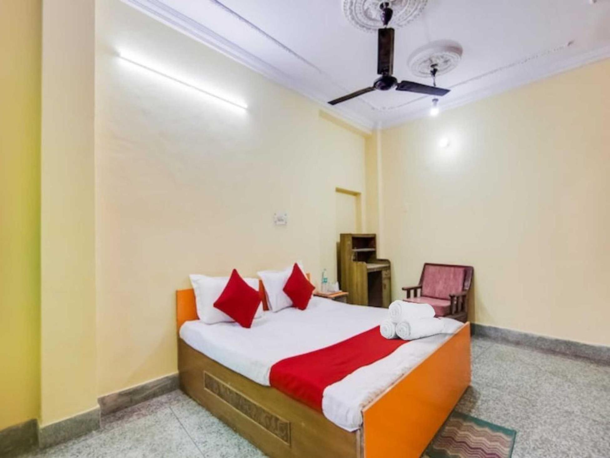 Hotel O Smart View Új-Delhi Kültér fotó